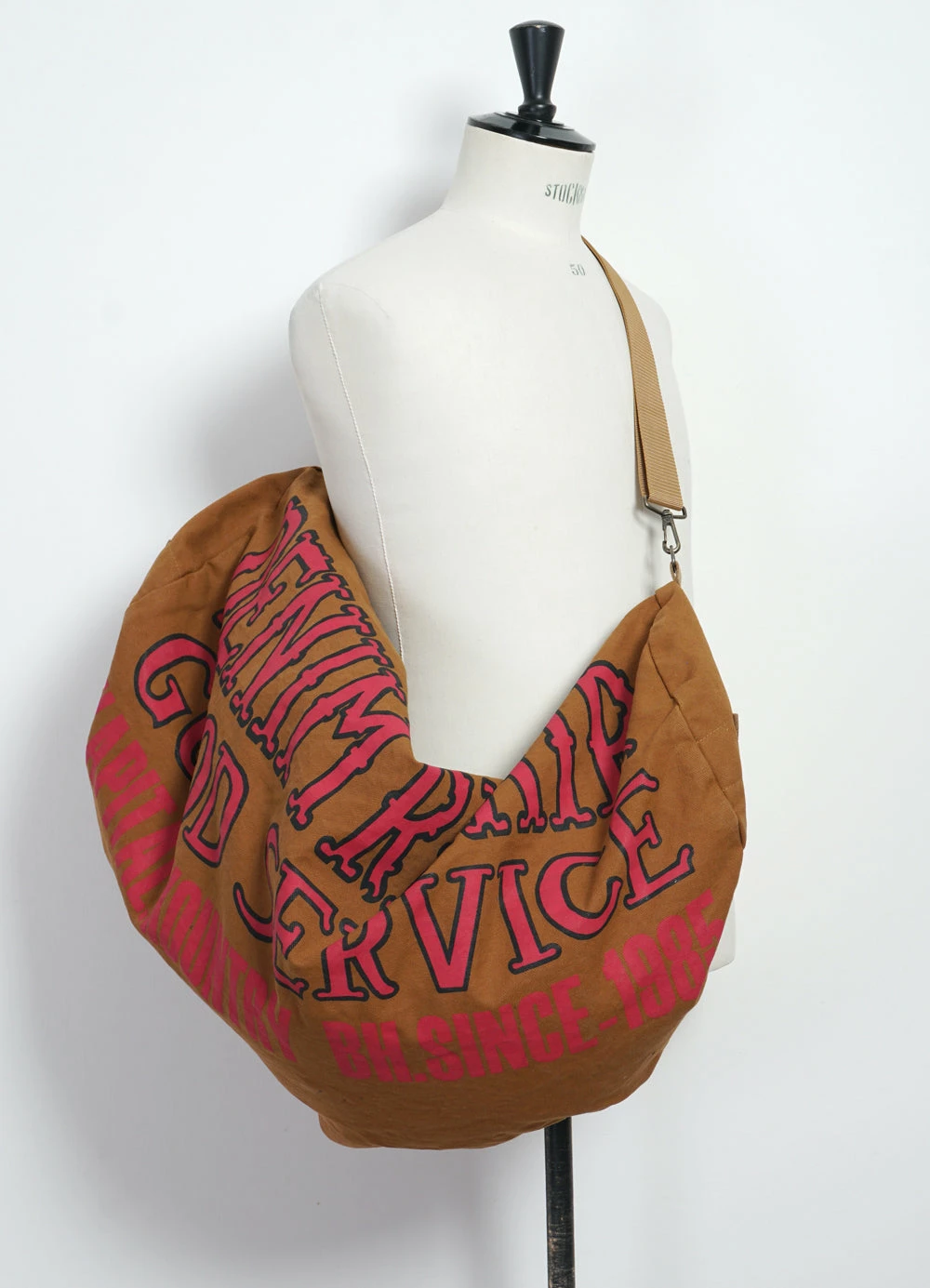 KAPITAL DENIM REPAIR SERVICE | Large Boston Bag | Camel - Image 2