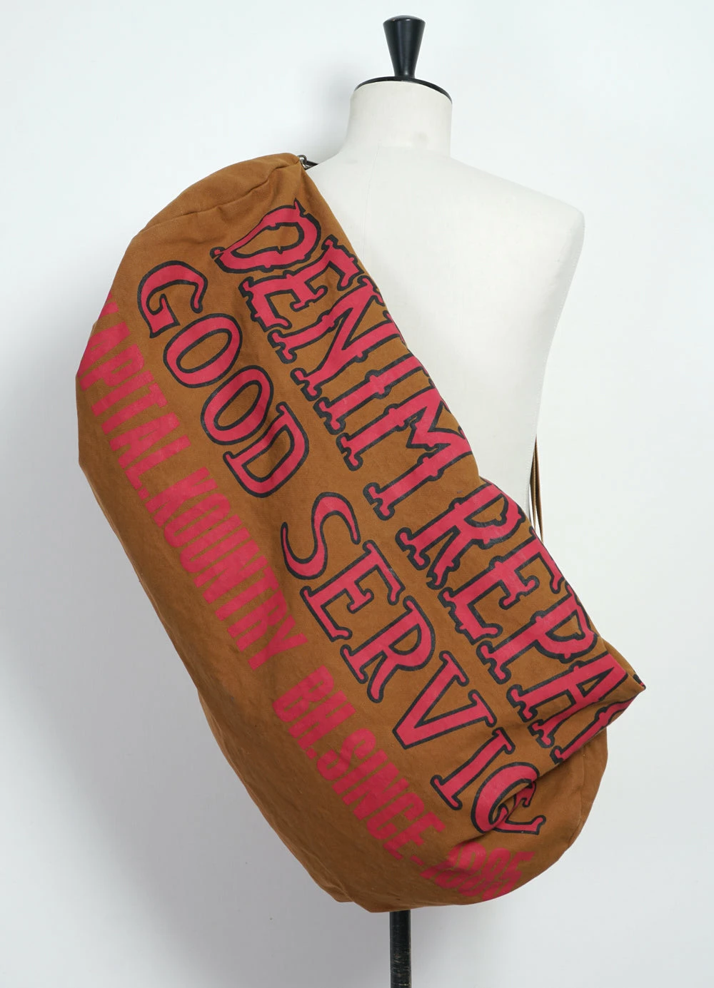 KAPITAL DENIM REPAIR SERVICE | Large Boston Bag | Camel - Image 4