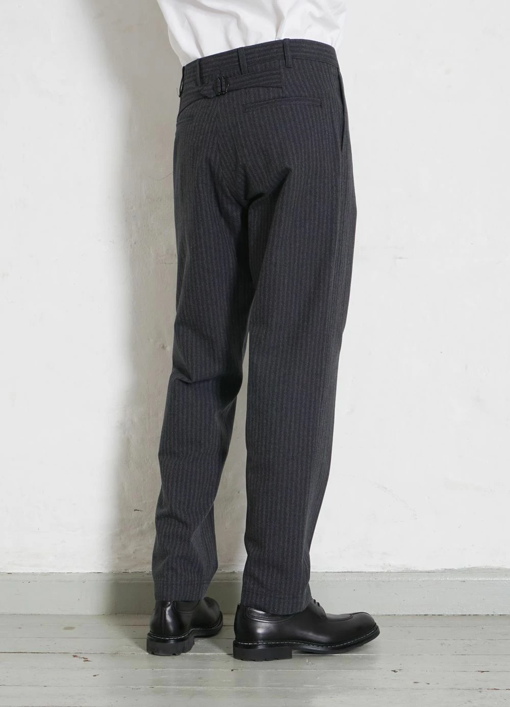 HANSEN GARMENTS KIAN | Cinch Back Wide Trousers | Grey Pin - Image 3