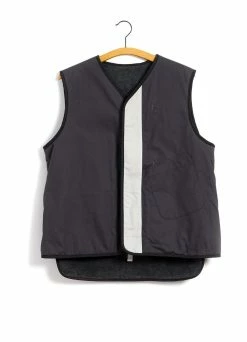 MOUNTAIN RESEARCH REVERSIBLE VEST | Grey