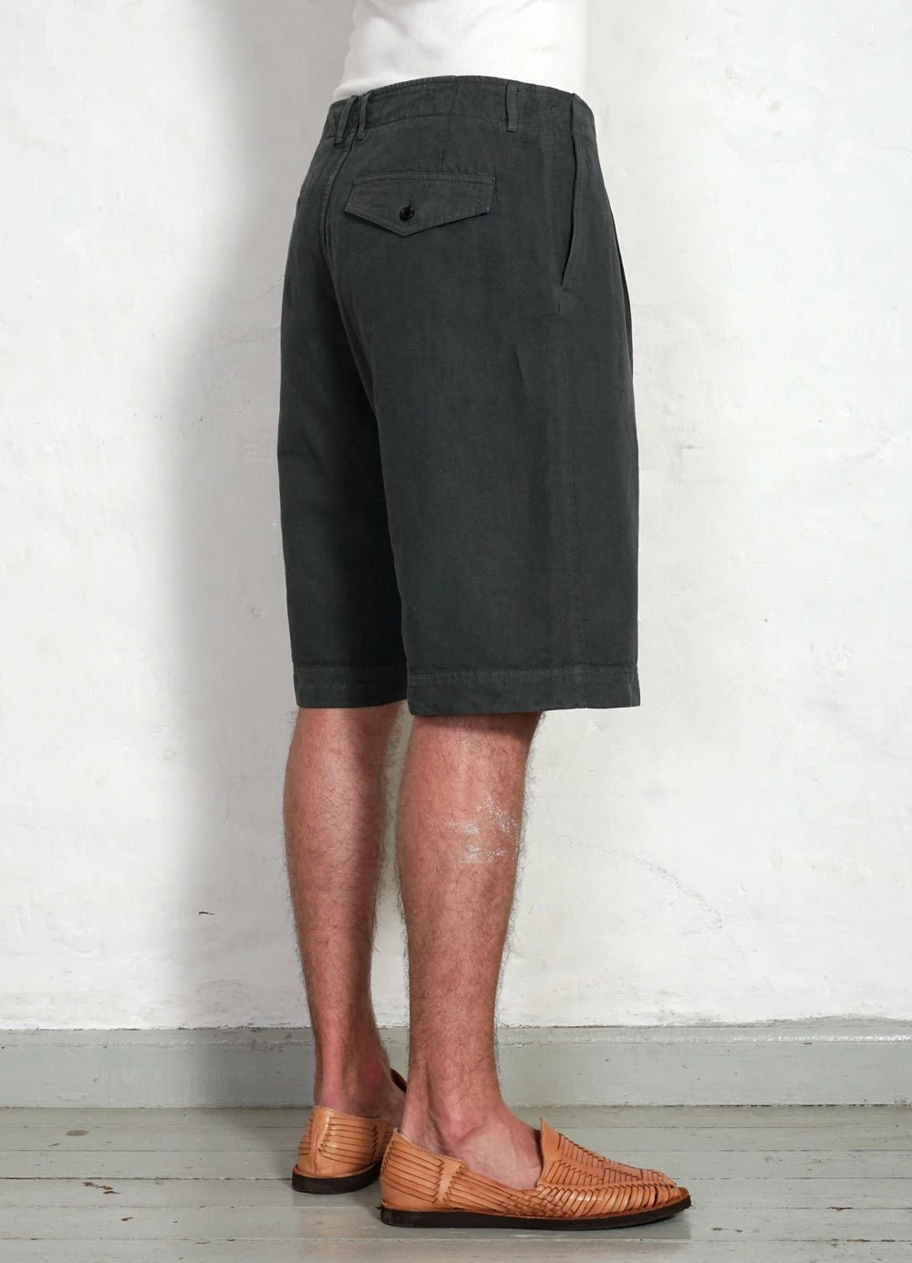 HANSEN GARMENTS ROBIN | Super Wide Pleated Shorts | Oxidized - Image 4
