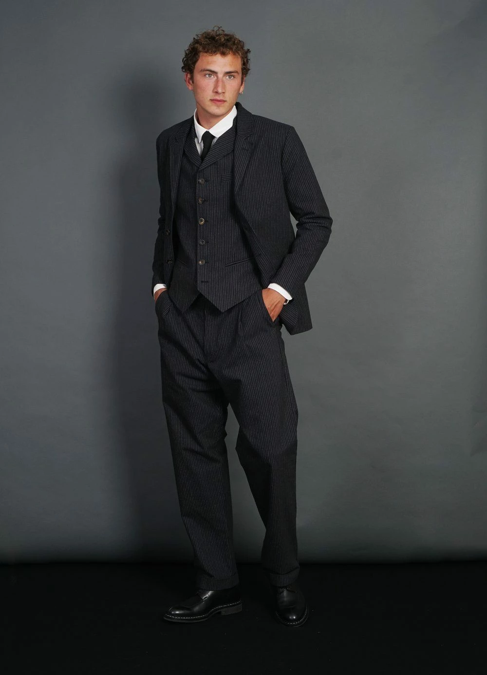 HANSEN GARMENTS WILLIAM | High Lapel Waistcoat | Black Pin - Image 5